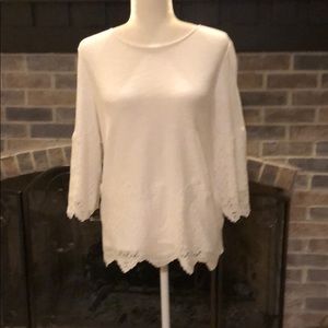 Adrianna Papell white long sleeve blouse. Small